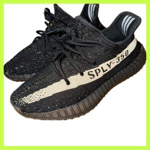 Yeezy Adidas Boost 350 "V2" in Oreo 🌟⚡️🎱🥇